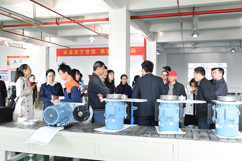 歡迎創(chuàng  )業(yè)導師朋友蒞臨銳天考察交流